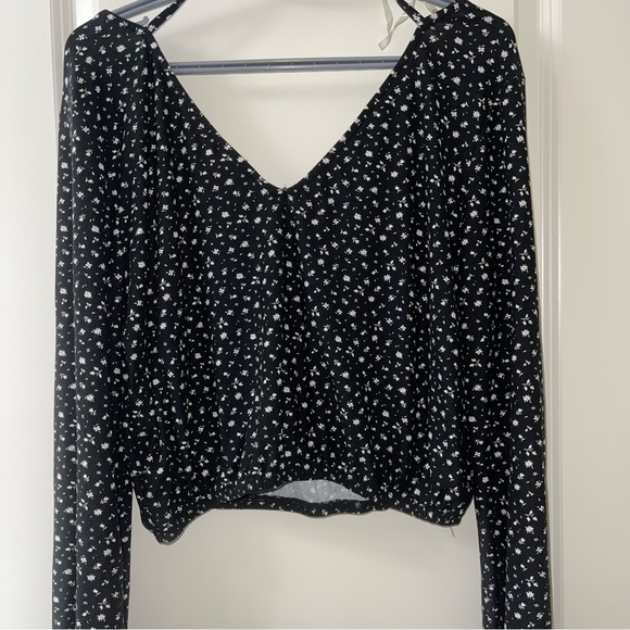 Florale cropped casual long sleeve top - Picture 1 of 3